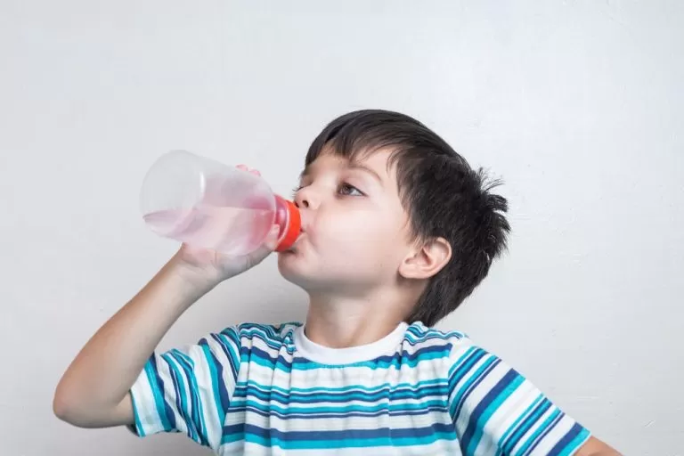 آیا سنگ کلیه کودکان خطرناک است؟